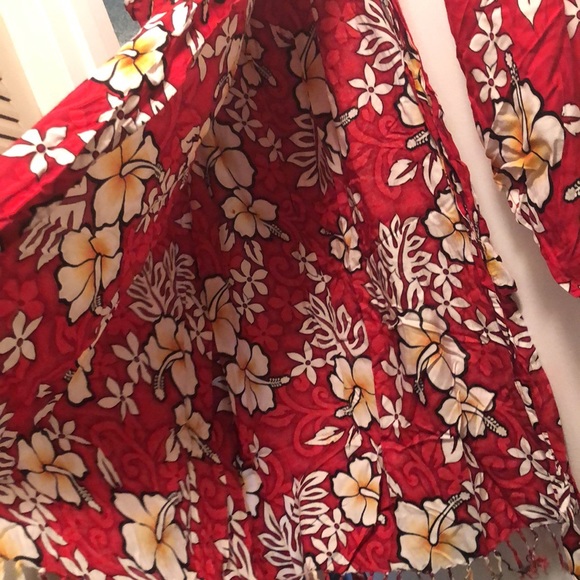 Vintage 80s Hawaii wrap skirt and top - Picture 3 of 4